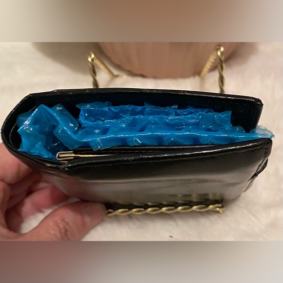 Vintage Celine Paris wallet - Picture 4 of 9